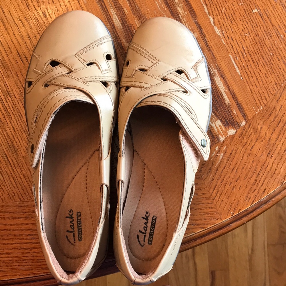 Clark’s Evianna Peal beige leather shoes